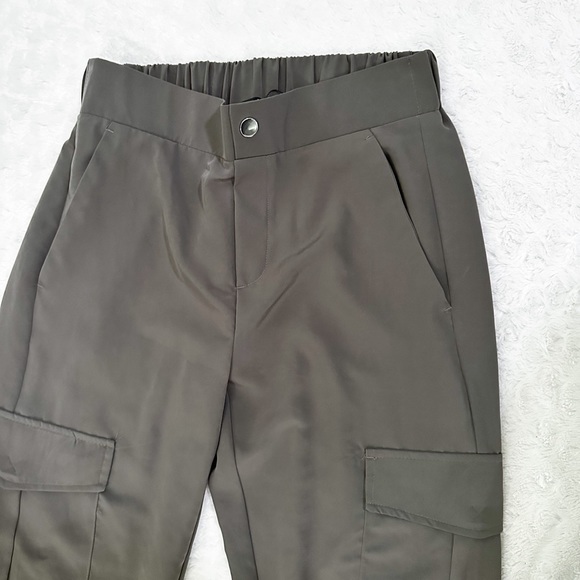 NWT- ZARA Cargo Pocket Olive Jogger Pants - Picture 4 of 10